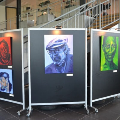Scheidingswanden verkoop Expositie met mobiele scheidingswanden
