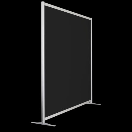 Zwarte wand op voeten, 190cm hoog en 203cm breed. Ook te gebruiken als scheidingswand, expositiewand, expopaneel of posterbord.