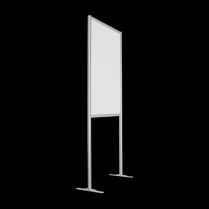 Witte wand, open onderzijde, op voeten, 228cm hoog en 104cm breed. Ook te gebruiken als scheidingswand, expositiewand, expopaneel of posterbord.
