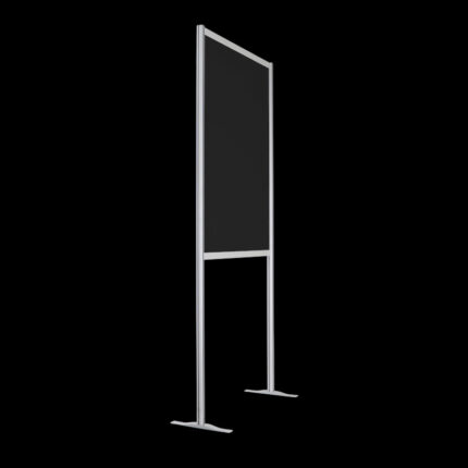 Zwarte wand, open onderzijde, op voeten, 252cm hoog en 104cm breed. Ook te gebruiken als scheidingswand, expositiewand, expopaneel of posterbord.
