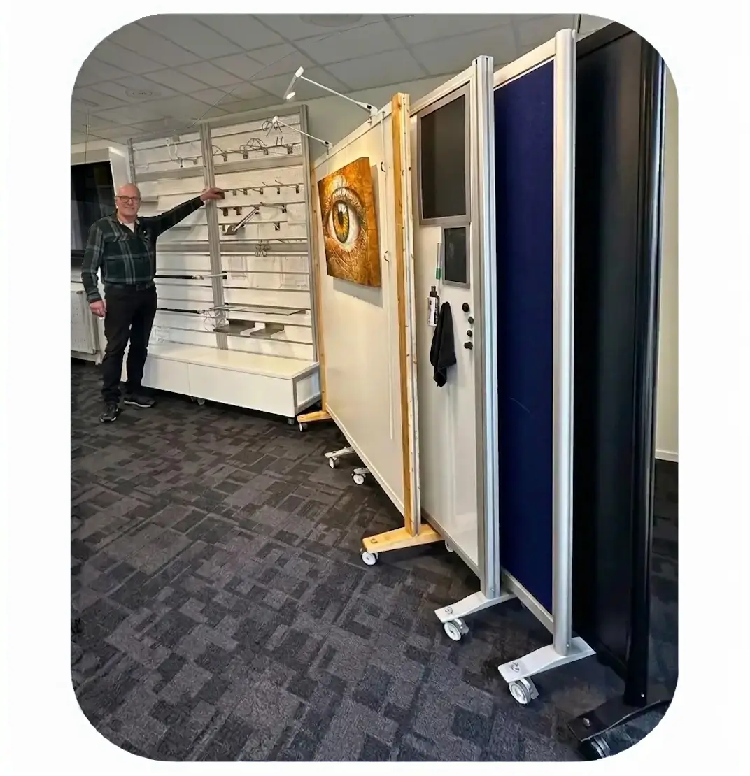 Showroom Shopmade met een aantal wanden voor verkoop en verhuur